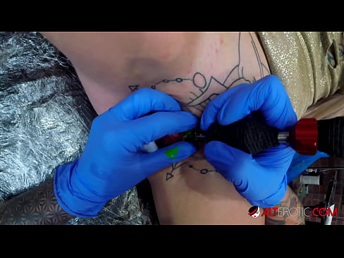 ❤️ Fìor tattooed hottie Sully Savage fhuair tattoo air a clitoris ❤❌  Pornografach  aig gd.sexuria-net.ru ️❤